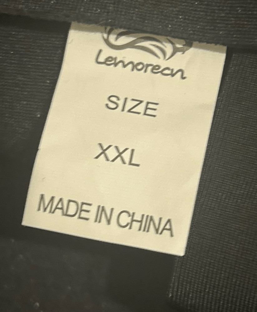 Lemorecn Wetsuit Size 2XL