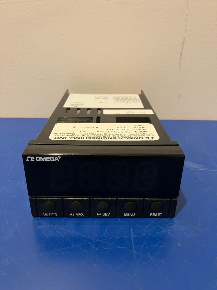 15351 Omega DP25B-TC-A Strain Meter & Controller