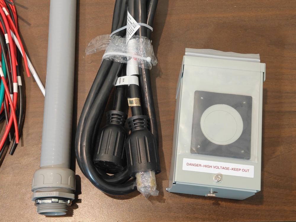10-Circuit 30A Generator Transfer Switch - Complete Pre-Wired Kit, Inlet & Cable