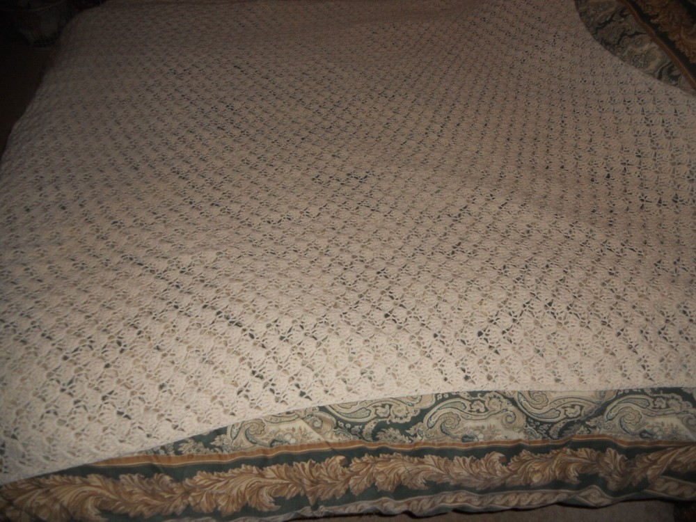 Crochet Cream Diamond Pattern Afghan Blanket 75" x 75"
