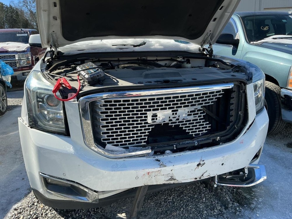 Fuse Box Engine Fits 15-20 ESCALADE 4938890