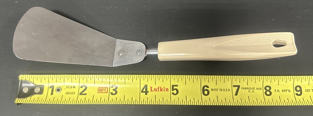 EKCO PIE DESERT SERVER SPATULA WITH CREAM HANDLE RARE