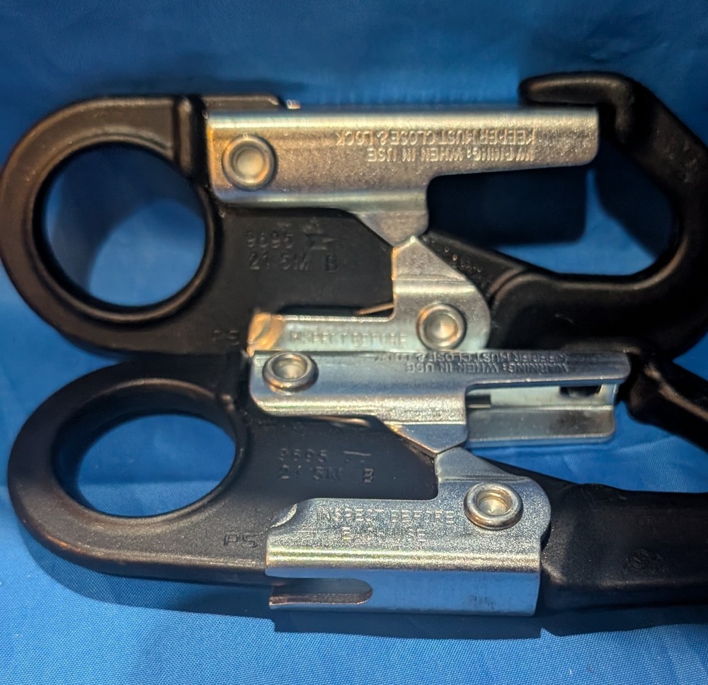 2 Pensafe 9695 3/4″ Snap Hook 3600LBS