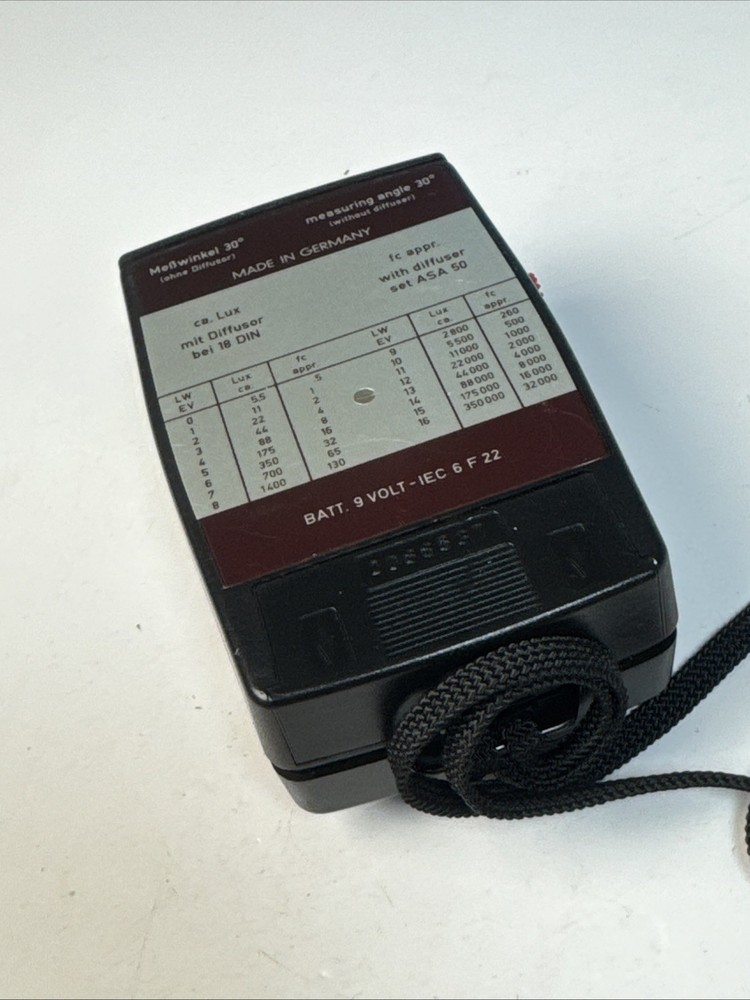 Gossen Luna-lux Meter (E20)