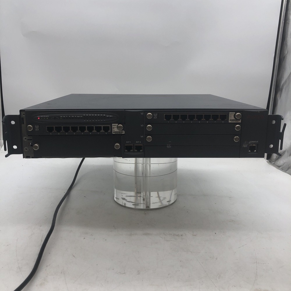 Avaya G700 Media Gateway Powers On