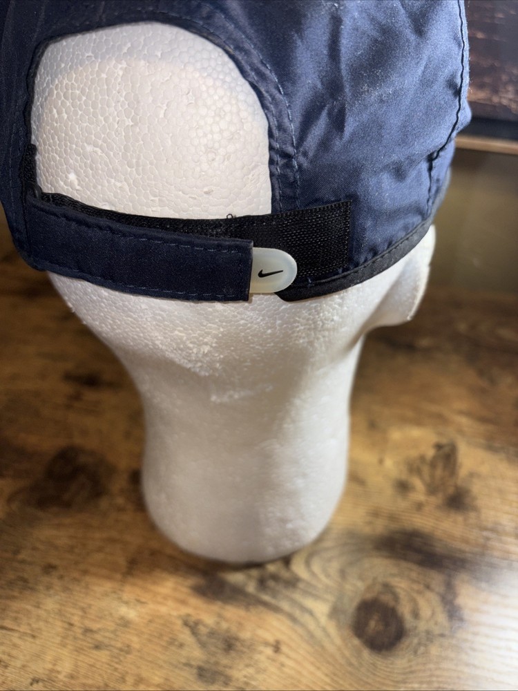 Nike Dri- Fit Featherlight Runners Hat Excellent Shape Adjustable Strap