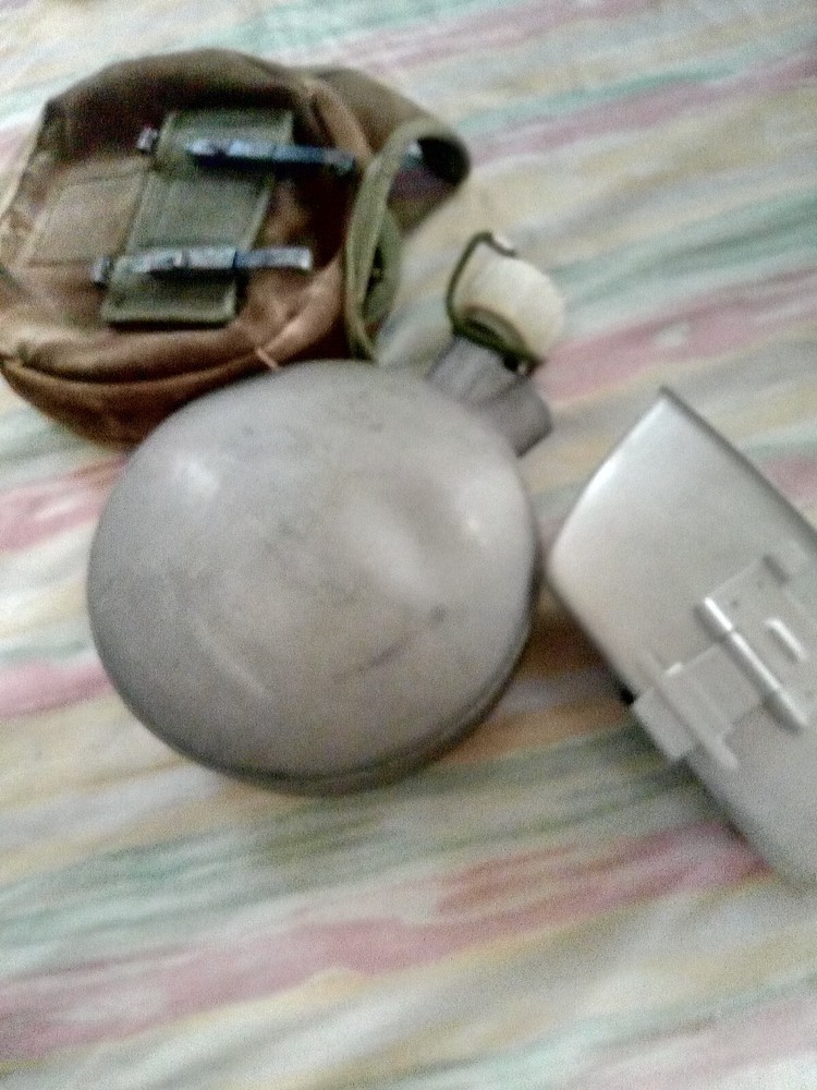 U. S. arctic canteen set