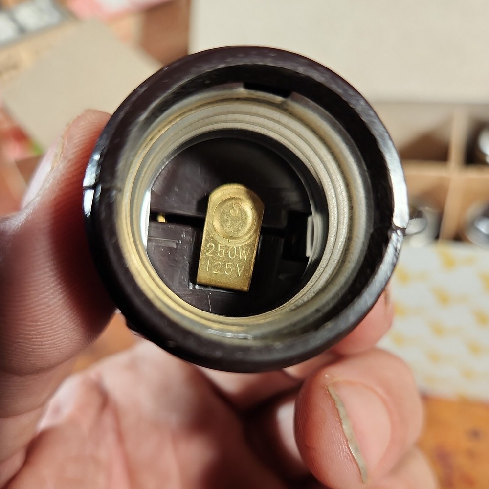 10 Eagle Bakelite Socket Adapters With Pull Chain USA Vintage polarized 718B