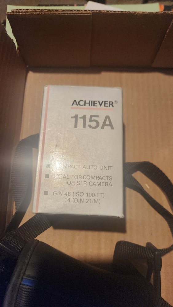 Achiever 115A/S Shoe Mount Flash