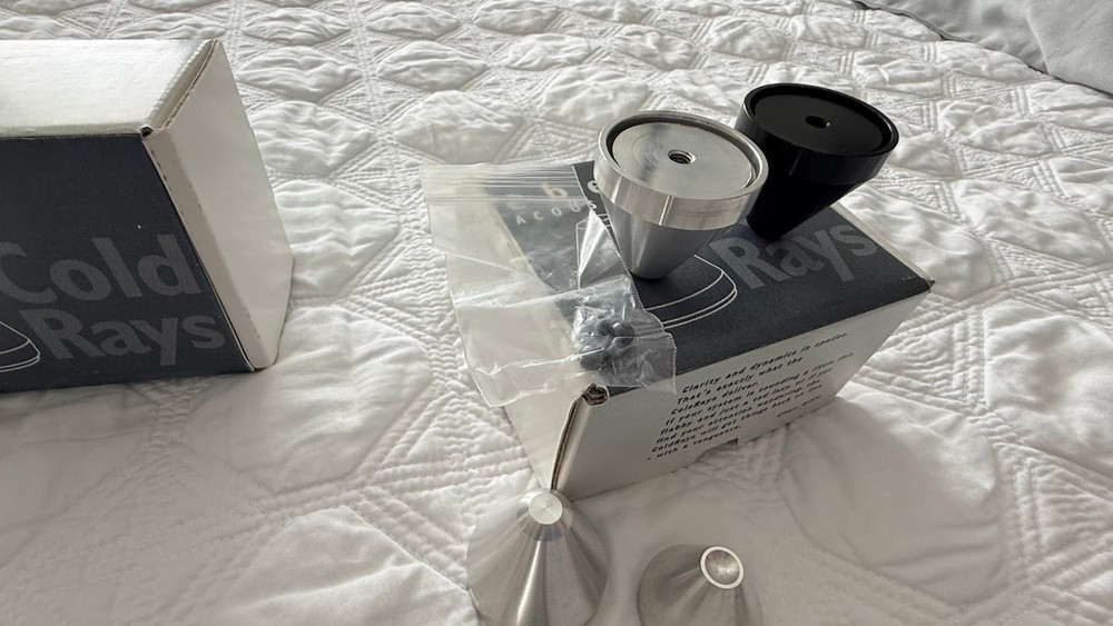 Cold Ray Ceramic Black & Ceramic Silver 4 per box Vibration Control Cones