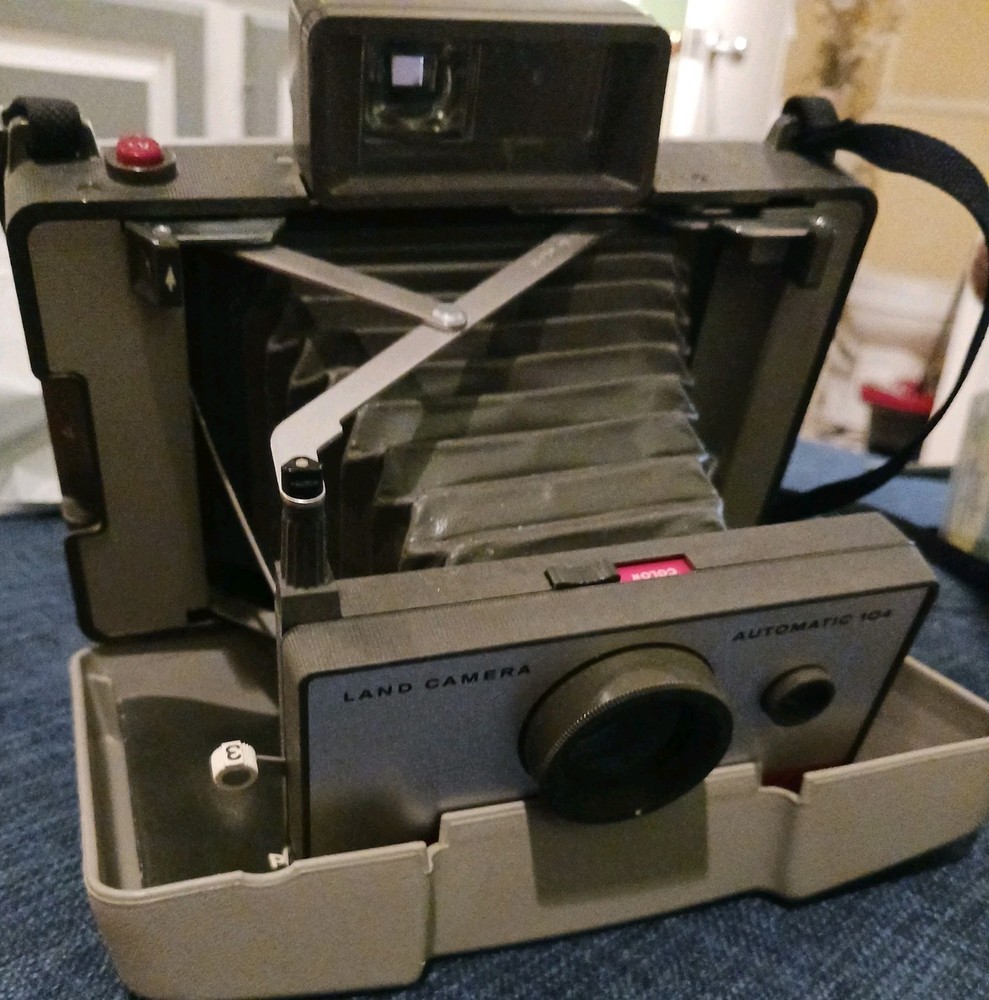 Vintage Polaroid Land Camera Automatic 104