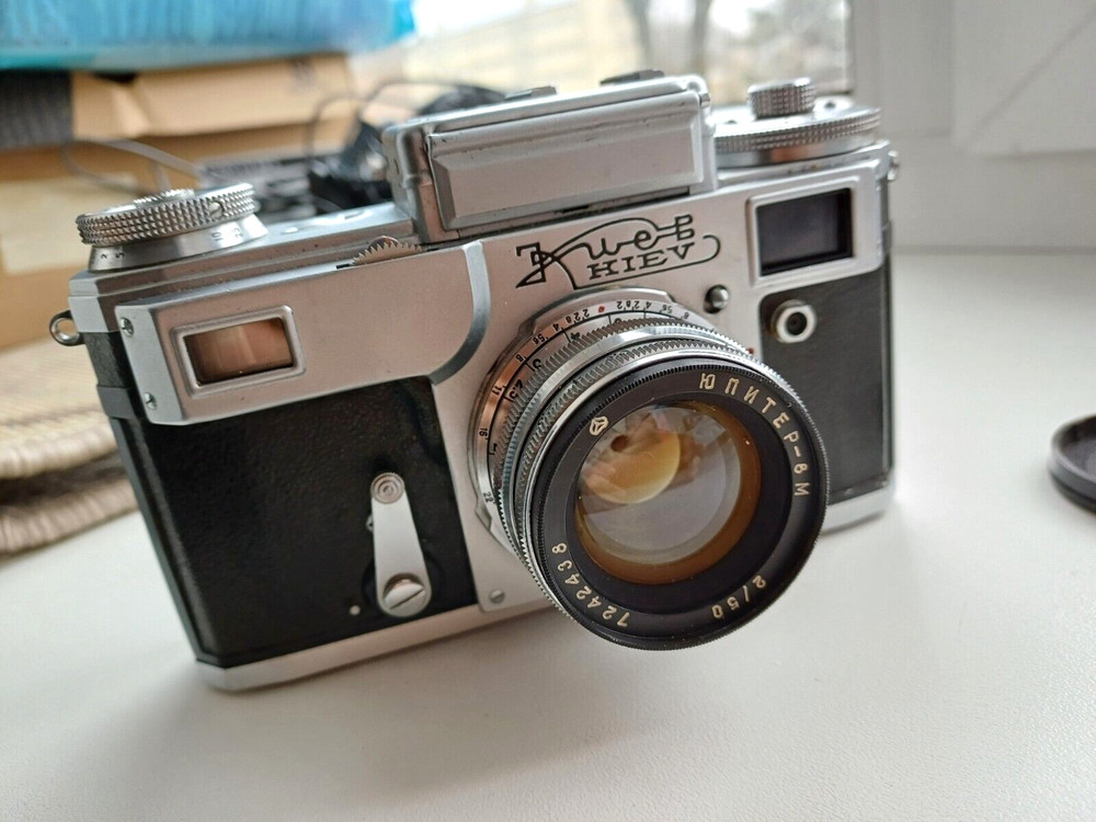 RUSSIAN USSR "KIEV" CAMERA