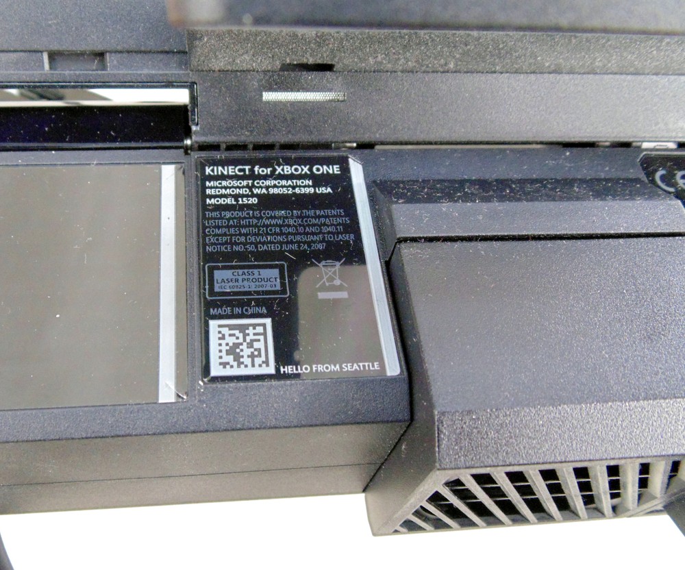 Microsoft XBOX One Kinect Sensor Bar 1520 Bundle