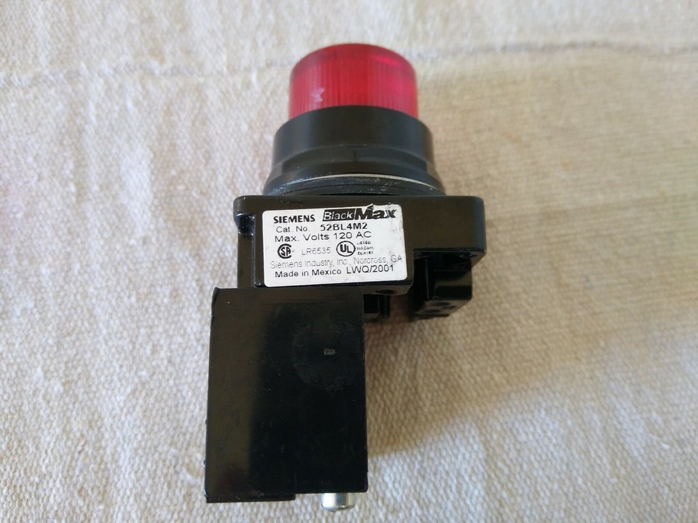 Siemens 52BL4M2 Black Max Pilot Light 120VAC Red LED Lighting Module