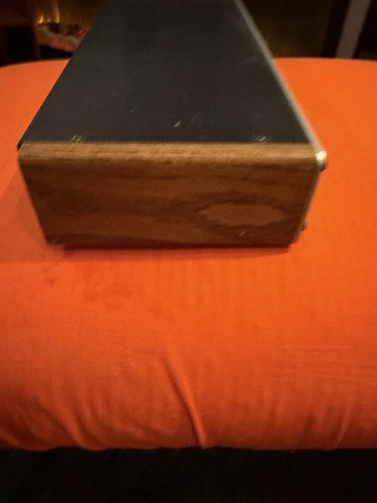 AUDIOCONTROL D-520 Subsonic Filter Equalizer