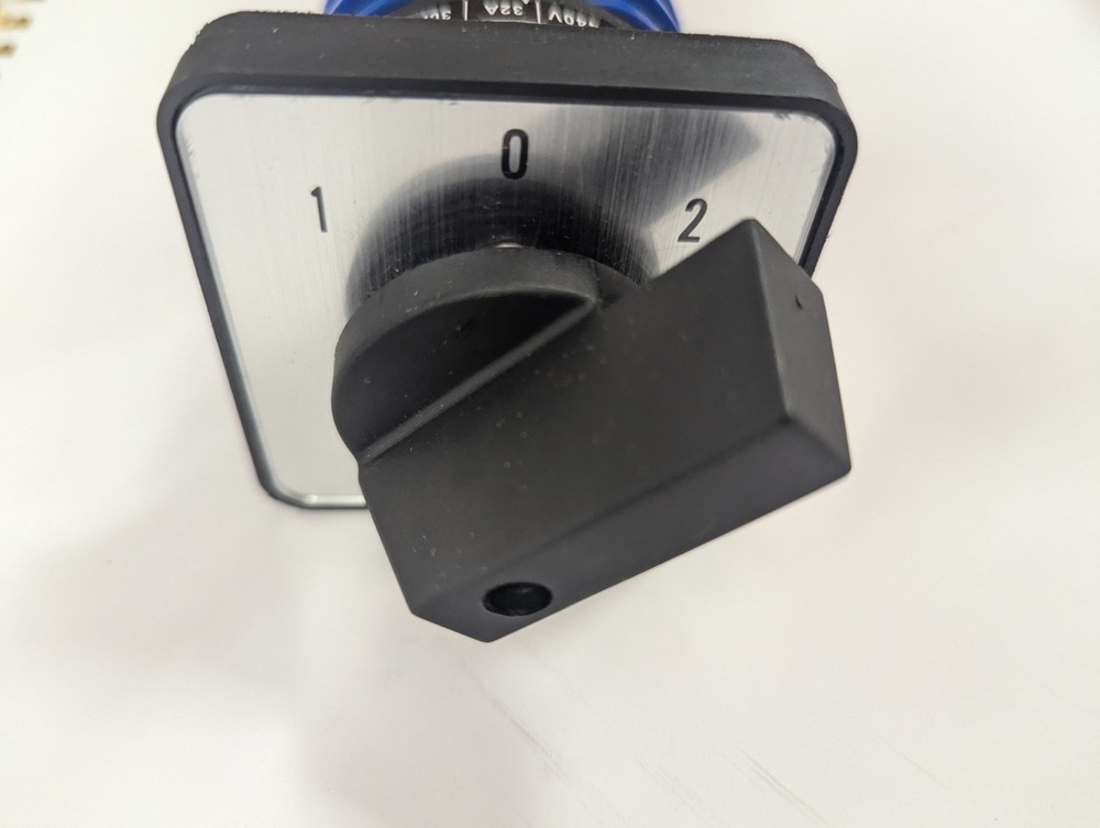 CA10 3-Position 3-Phase Universal Rotary Cam Changeover Switch