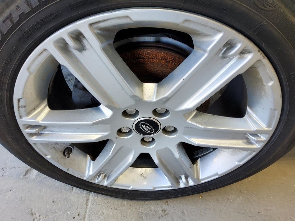 EVOQUE 2013 Battery Tray 575284