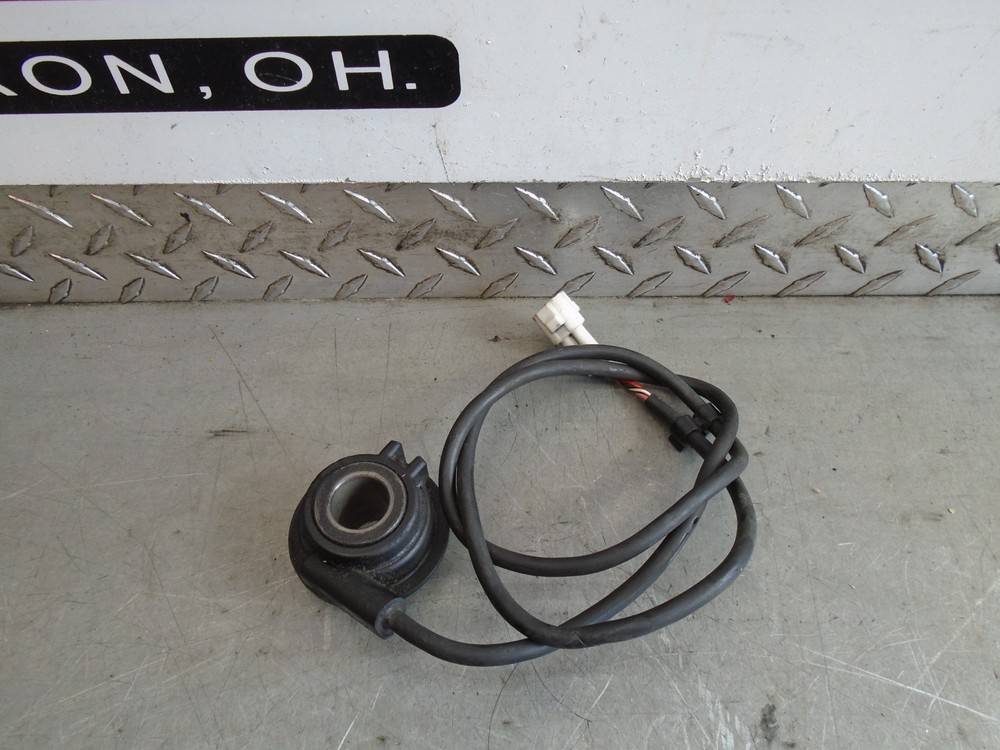2000 TRIUMPH TT 600 front speedo drive