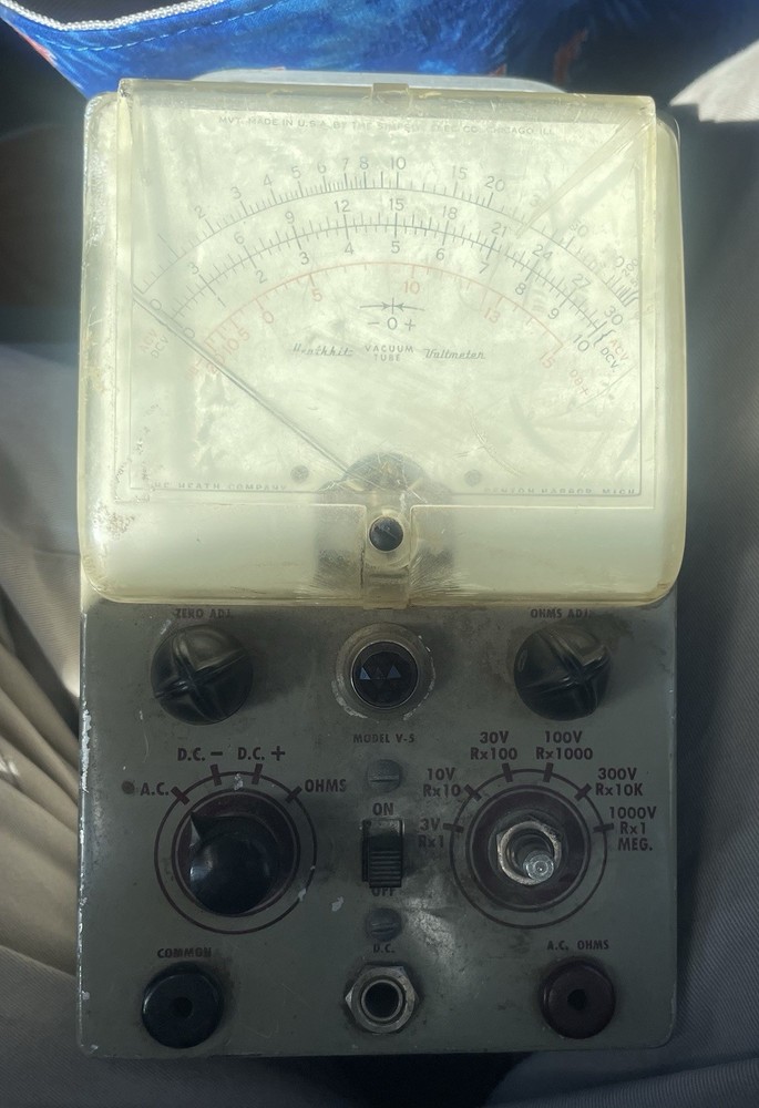 Heathkit V-S Vacuum Tube Voltmeter