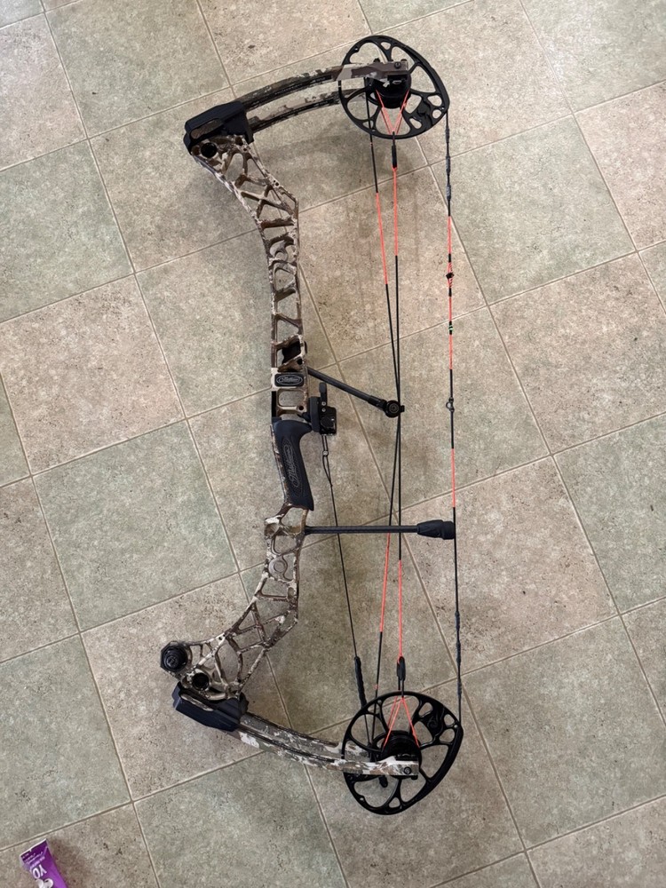 Mathews Atlas Compound Bow Right-Handed