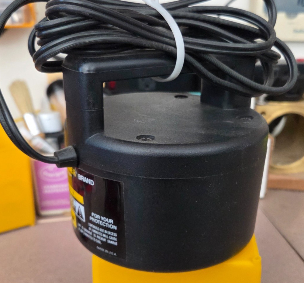 Videoraser electronic media eraser model VX 1401