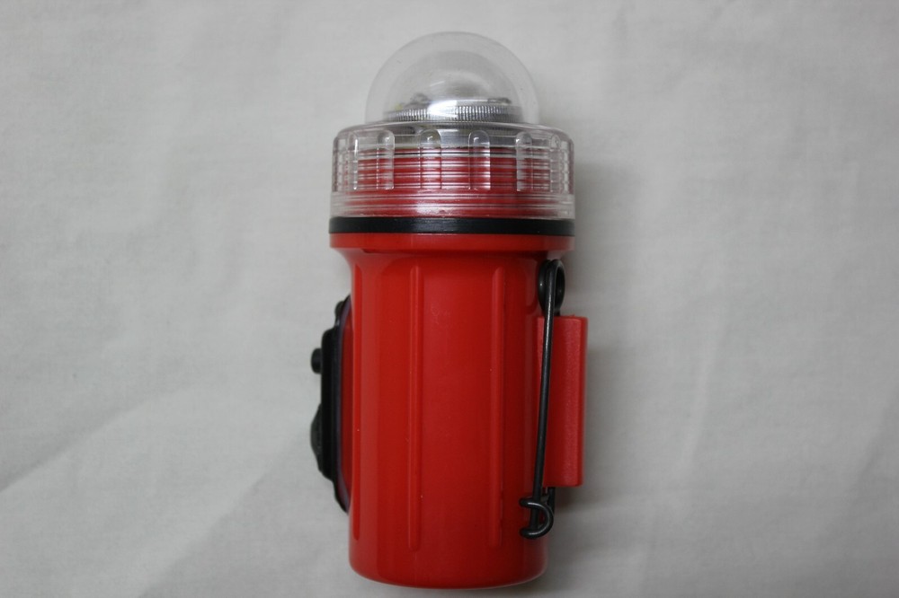 Emergency DISTRESS MARKER STROBE LIGHT New D cell with TK Pouch Set