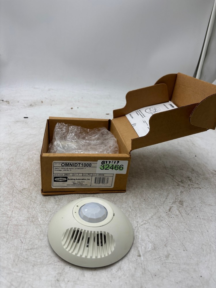 Hubbell OMNIDT1000 Low Voltage Ceiling Mount Occupancy Sensor 1 Per Order