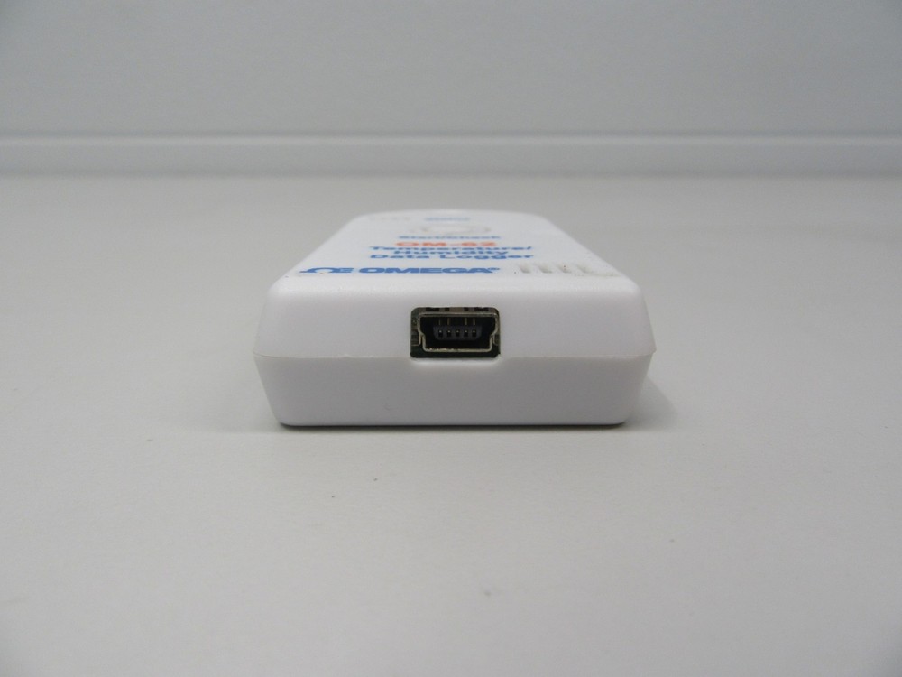 OMEGA ENGINEERING OM-62 Temperature/Humidity Data Logger