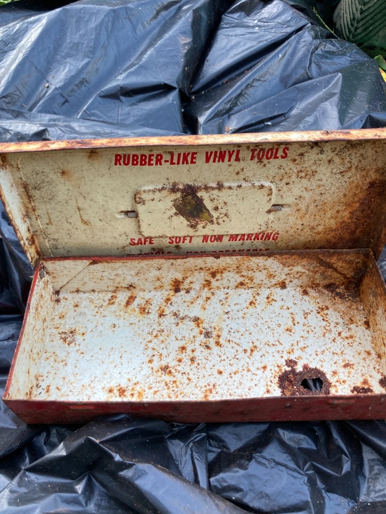 **RUSTY & NO TOOLS** VINTAGE TOOL BOX CHEST WITH SAFE VINYL TOOLS BUSY BOY