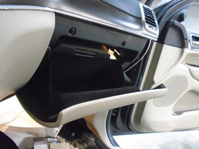 GRANDCHER 2015 Glove Box 1472806