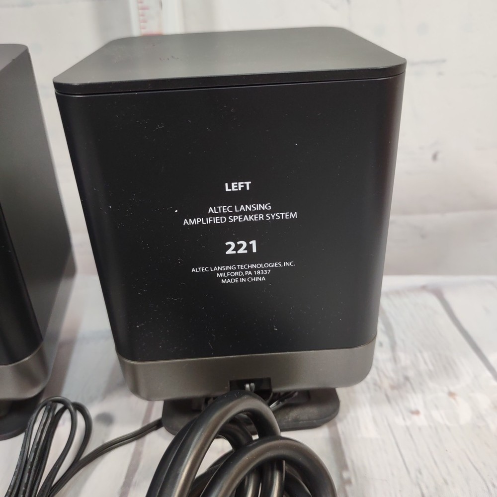 Altec Lansing 221 2.1 Computer Speaker System Subwoofer Satellites Multimedia PC
