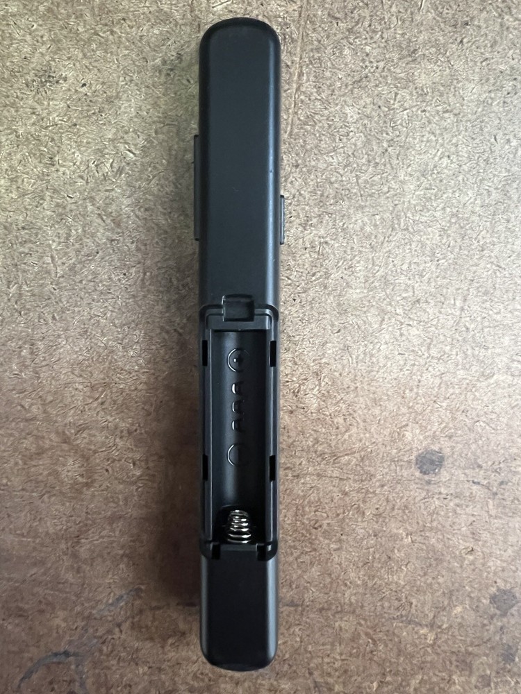 Wireless Presenter Pointer PowerPoint Clicker, RF 2.4GHz Mouse Volume