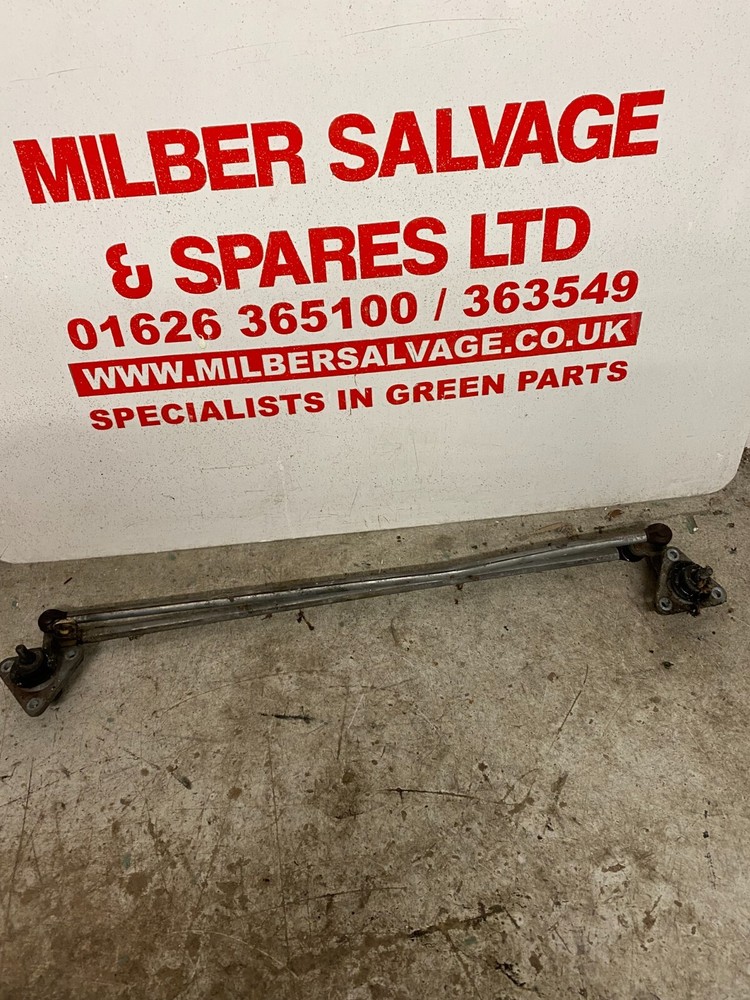 ROVER 200 25 FRONT WIPER LINKAGE 02 PLATE