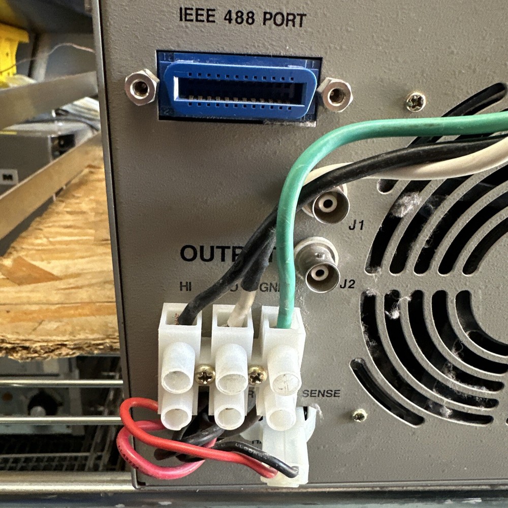 Chroma 6120 Programable AC Source Model 6120