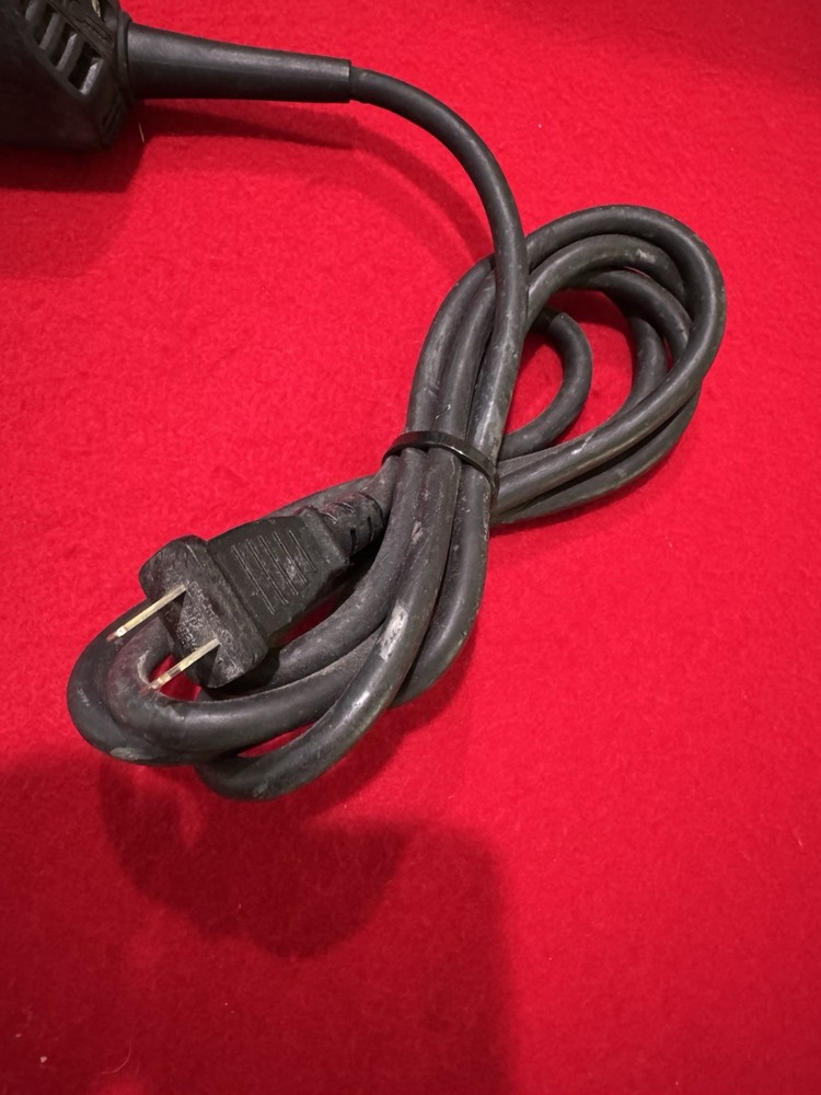 Dustless Handheld Surface Grinder - Metabo 15-125HT Angle Grinder