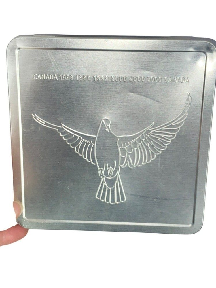 Canada Post Millennium 1999-2000 Canada Stamp set In Keepsake Box