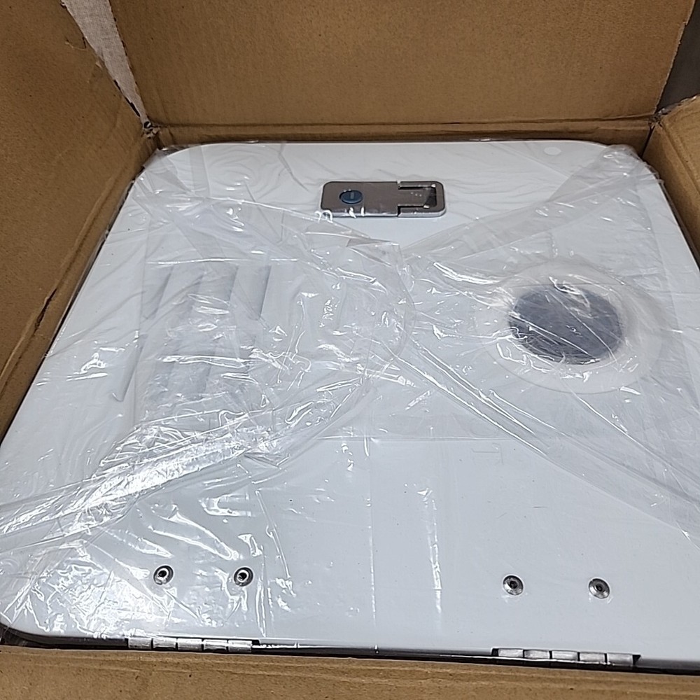 NEW Runsail RV Hot Tankless Wather Heater 65,000 BTU. White