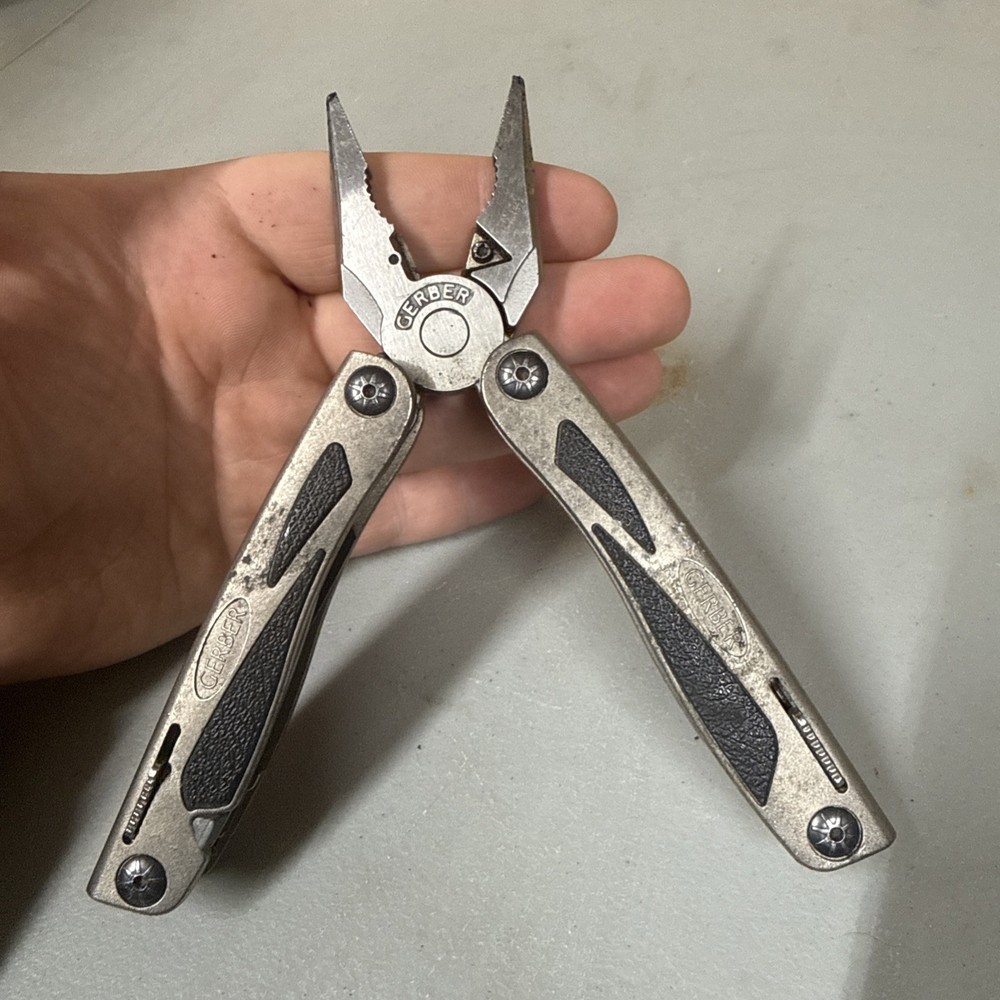 GERBER LEGEND MULTI TOOL