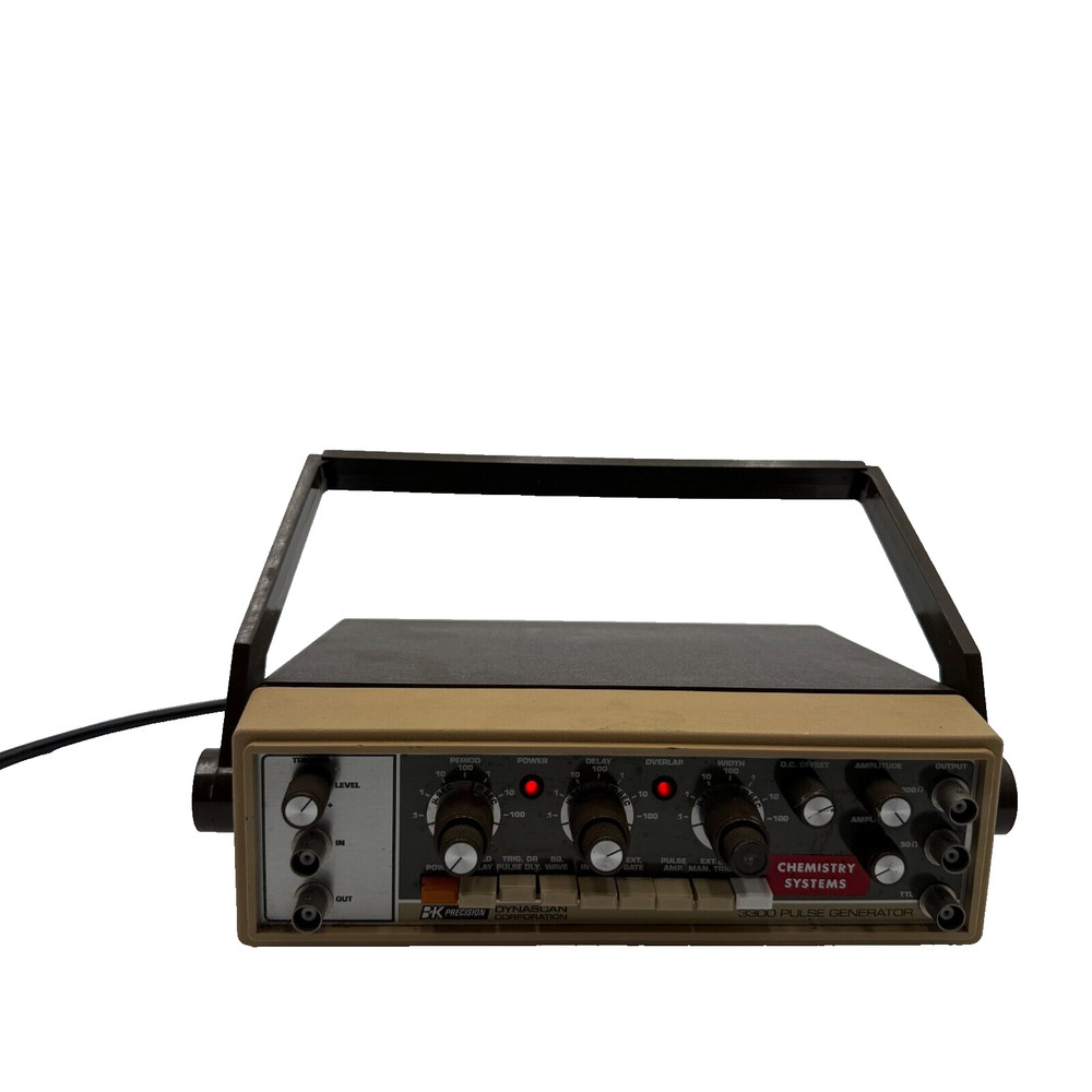 B&K PRECISION DYNASCAN CORP. PULSE GENERATOR MODEL 3300