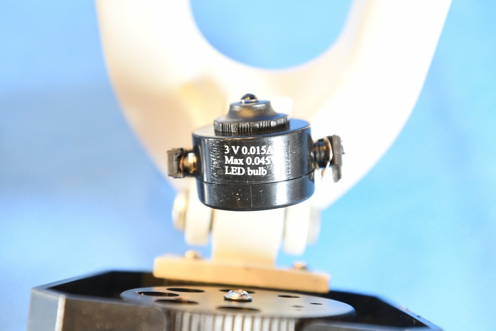 3 Microscopes
