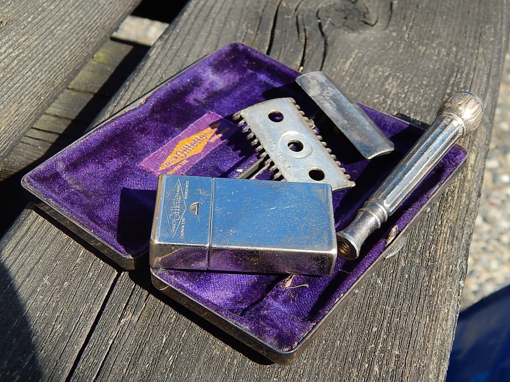 Vintage Gillette ABC pocket set