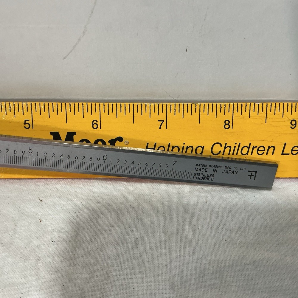Vernier Caliper 7” Plastic Case Included