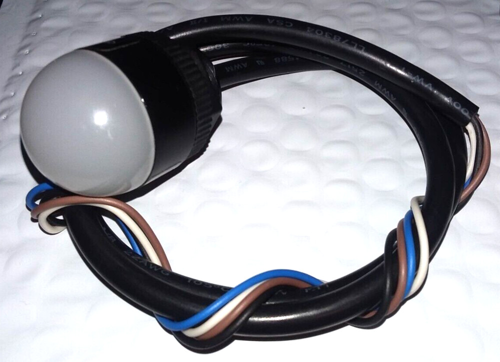 BANNER Eng. K30LGRYP Indicator hemispherical tricolor light - (Fully Tested)