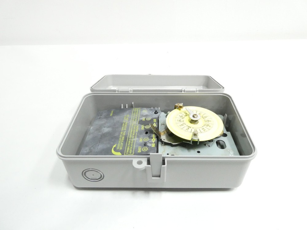 Intermatic T101P 24-hour Time Switch 120v-ac