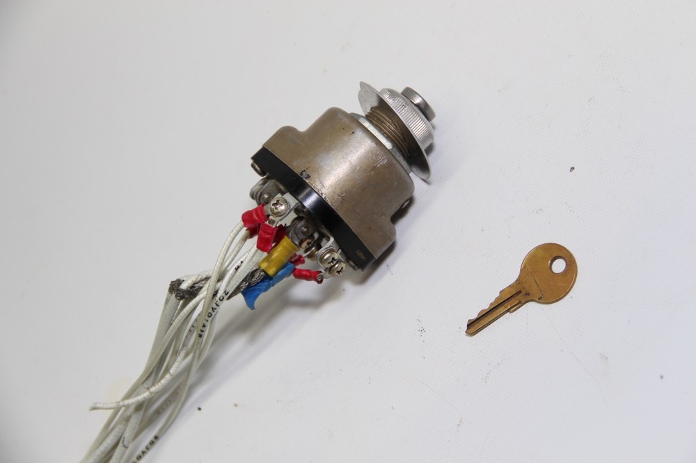 Bendix Ignition Switch & Key, P/N: 10-357200-1C