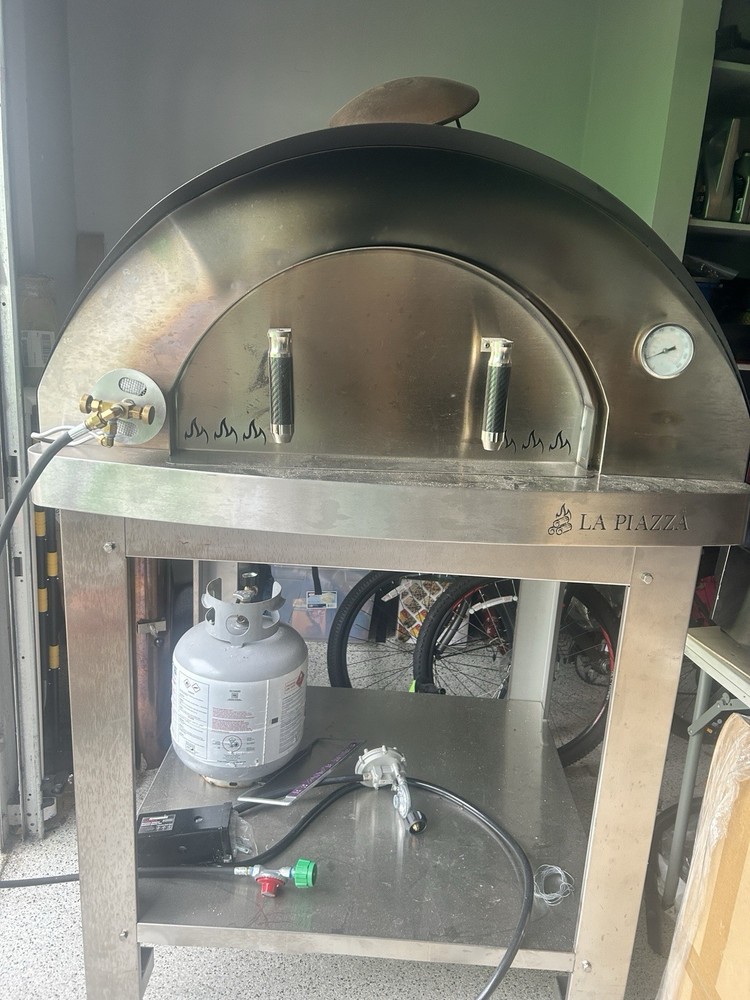 Wood-Fired Pizza Oven
