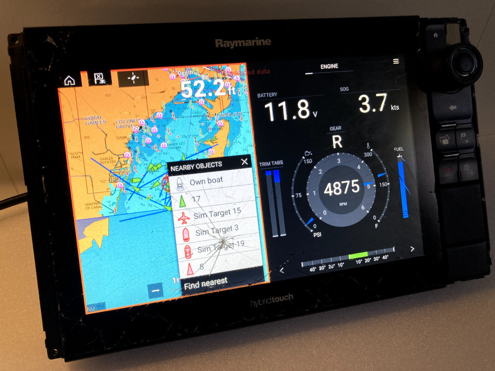 Raymarine eS127 MFD Chartplotter GPS Radar Display E70284 – Works CRACKED SCREEN