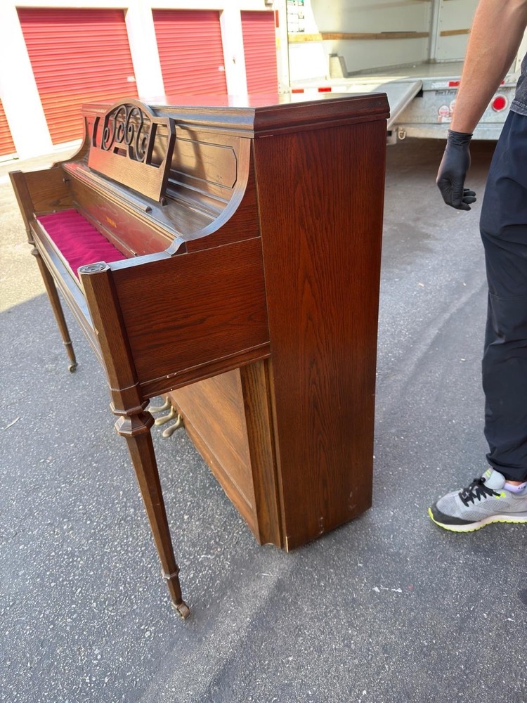 KIMBALL UP RIGHT PIANO