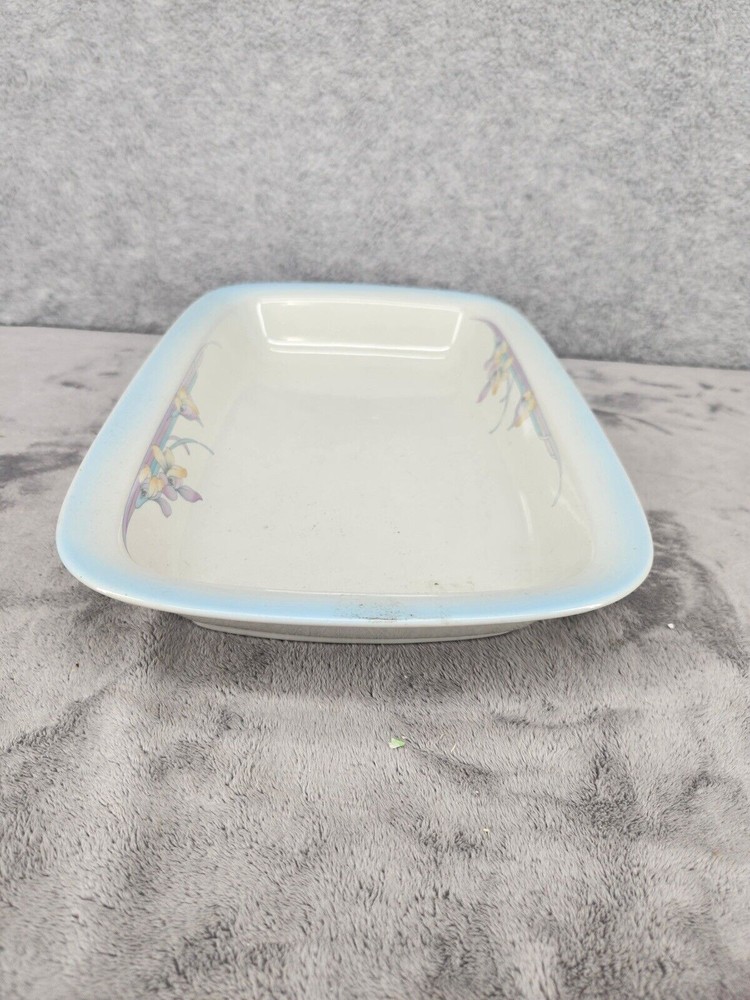 NORITAKE STONEWARE RECTANGULAR ROASTER RAINBOW END 14” X 9” Has Chip