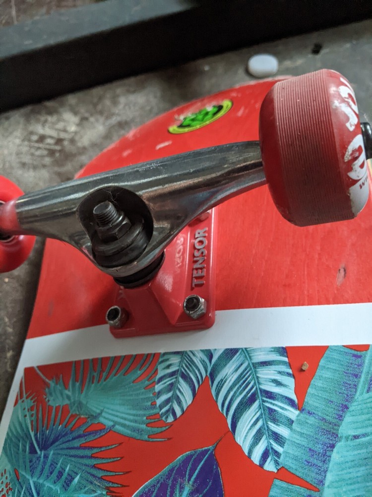 superior complete skateboard tensor trucks